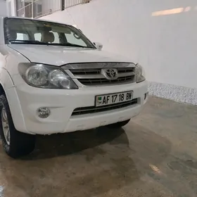 Toyota Fortuner 2008