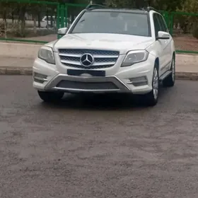 Mercedes-Benz GLK 350 2011