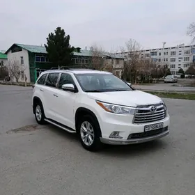 Toyota Highlander 2015