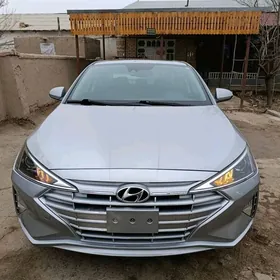 Hyundai Elantra 2020