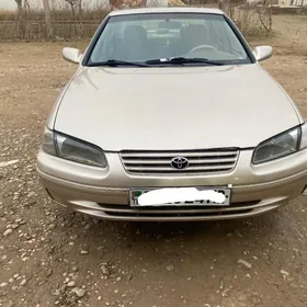 Toyota Camry 1997