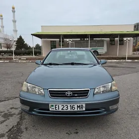 Toyota Camry 2000