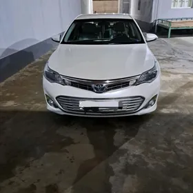 Toyota Avalon 2015