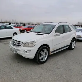 Mercedes-Benz ML350 2008