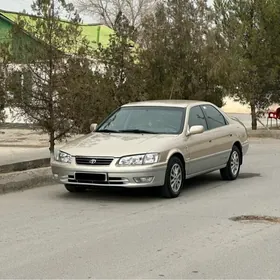 Toyota Camry 1999