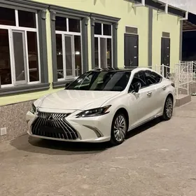 Lexus ES 350 2022