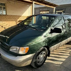 Toyota Sienna 1999