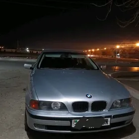 BMW E39 1998
