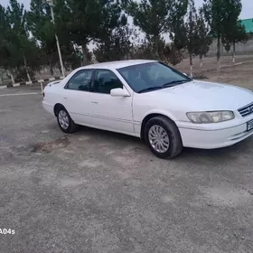 Toyota Camry 1999