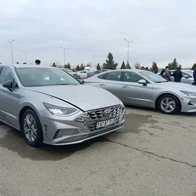Hyundai Sonata 2021