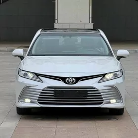 Toyota Camry 2024