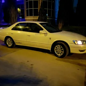 Toyota Camry 2000