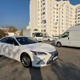 Lexus ES 350 2020