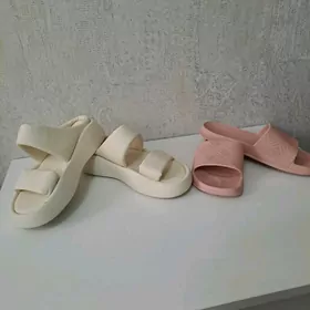 туфли шлепки кроссовки