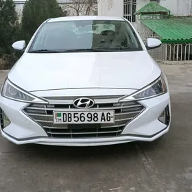 Hyundai Elantra 2020