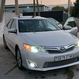 Toyota Camry 2014