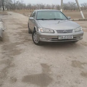 Toyota Camry 1999