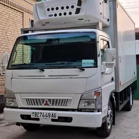 Mitsubishi Canter 2010