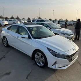 Hyundai Elantra 2021