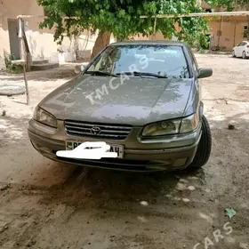 Toyota Camry 1999
