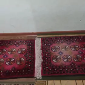 Elde dokalan yün haly