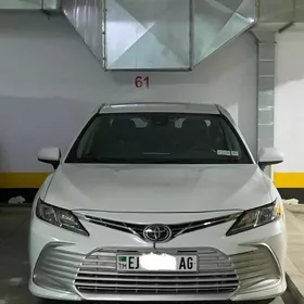 Toyota Camry 2022