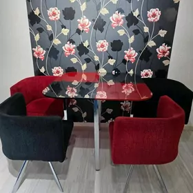 стол со стульями