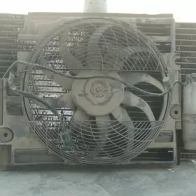 Kareÿka BMW kansaner weltenÿat