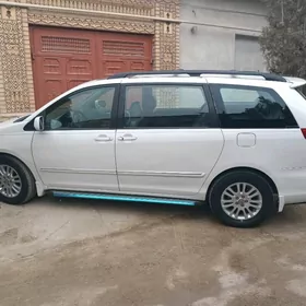 Toyota Sienna 2008