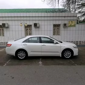 Toyota Camry 2011