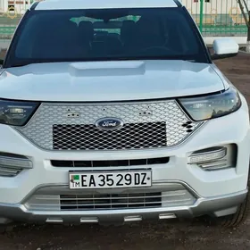 Ford Explorer 2022