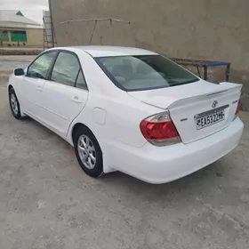 Toyota Camry 2004
