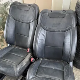 ford explorer sidenya