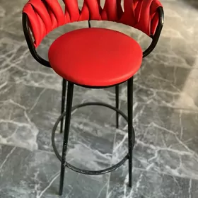 Барный стулья и кресло