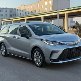 Toyota Sienna 2023