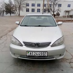 Toyota Camry 2004
