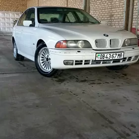 BMW E39 1998