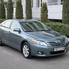 Toyota Camry 2011