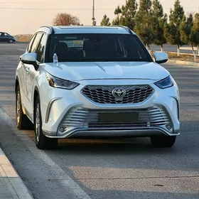Toyota Highlander 2022