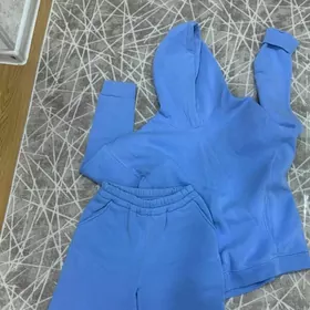 б/у спортивный костюм