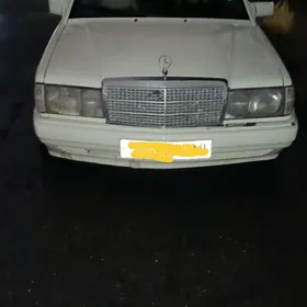 Mercedes-Benz 190E 1988