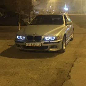 BMW E39 2001