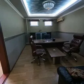 ПОЛУПОДВАЛ 12 КОМНАТ 200 М²