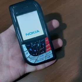 NOKIA 7610