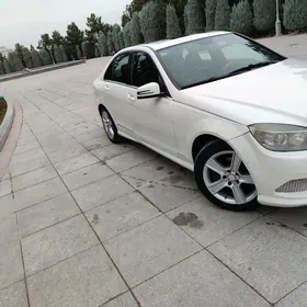 Mercedes-Benz C300 2010