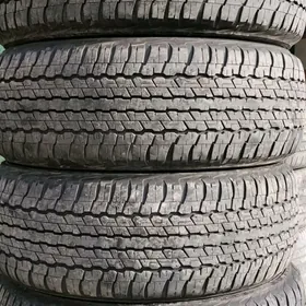 Dunlop 265 65 17 23Ý