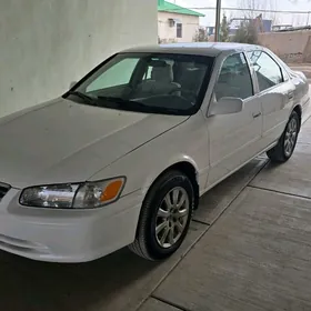 Toyota Camry 2000