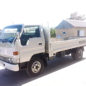 Toyota Dyna 2002