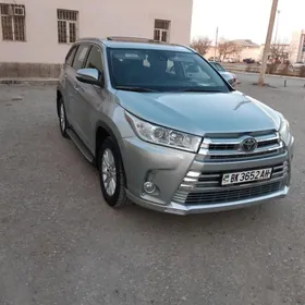 Toyota Highlander 2018