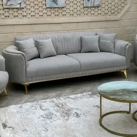 BELLONA DIWAN TROÝKA